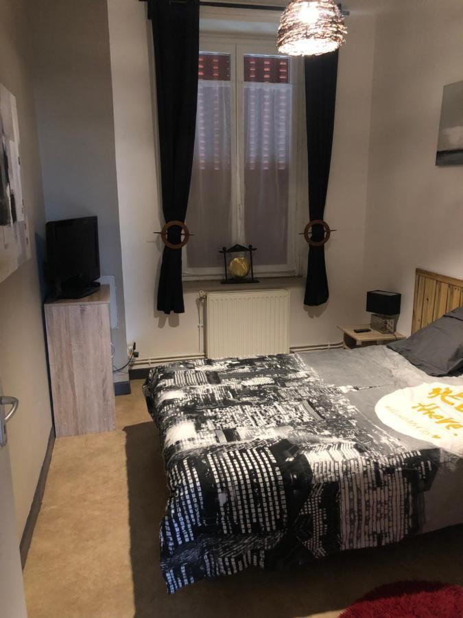 Appartement Spacieux Flize ภายนอก รูปภาพ
